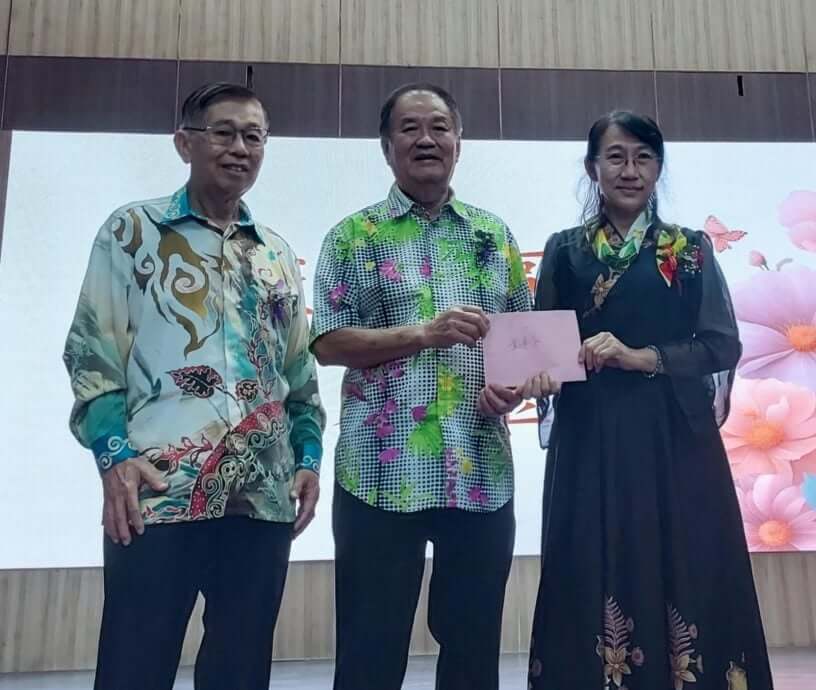 陈慧兼校长荣休-02