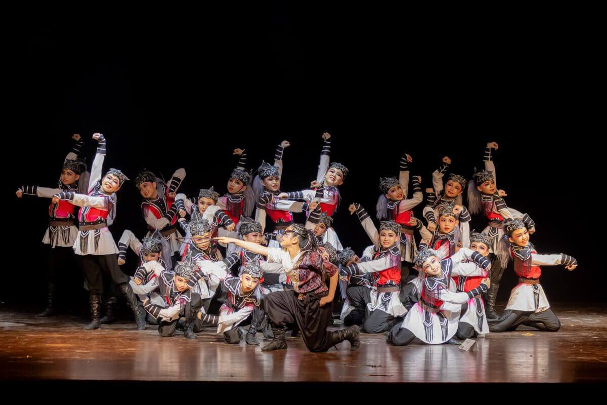 全国华校校际舞蹈观摩赛-03