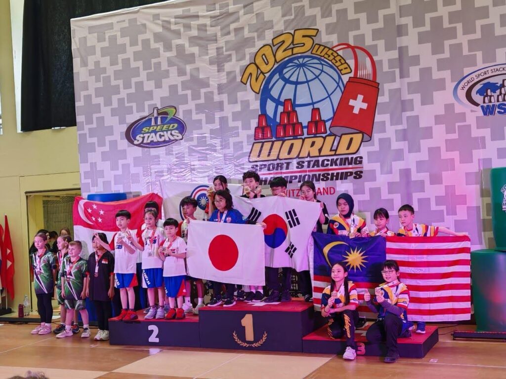 1K班的叶宇浚在2025年瑞士举行的WSSA世界运动叠杯锦标赛